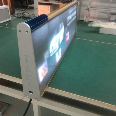 Le double toit de taxi de WIFI de côté affichage à LED le guide 4G extérieur à télécommande