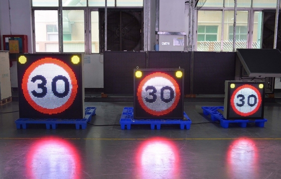 Signe variable polychrome de message du signe IP65 de vitesse du trafic EN12966