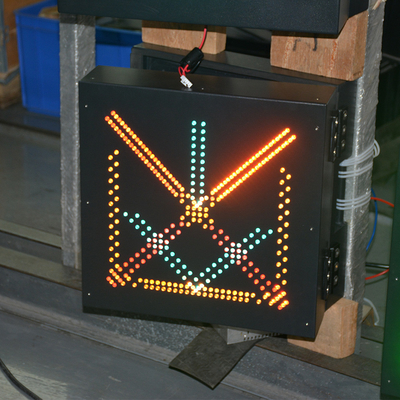 IP65 extérieur LED Lane Control signe la table des messages du trafic de Digital