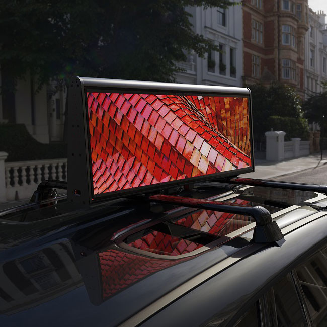 Le toit du taxi P2.5 affichage à LED publicité dégrossie polychrome extérieure de toit de taxi de RVB la double